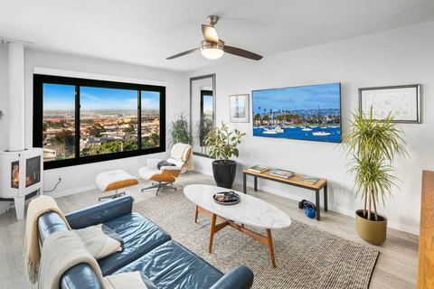 City-view apt w/ private terrace — San Diego, CA