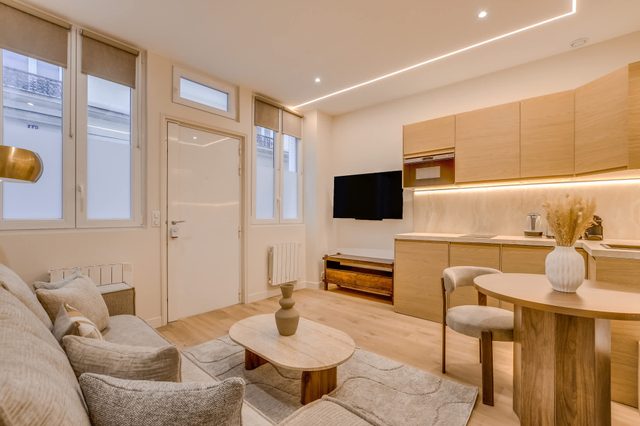 A Fancy 1-Bdr in The Batignolles