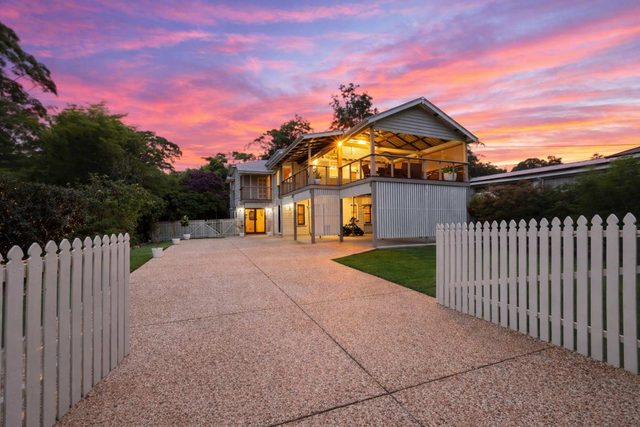 Spacious Retreat w Big Backyard — Tamborine Mountain, Queensland