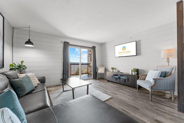 Branson Heights Retreat