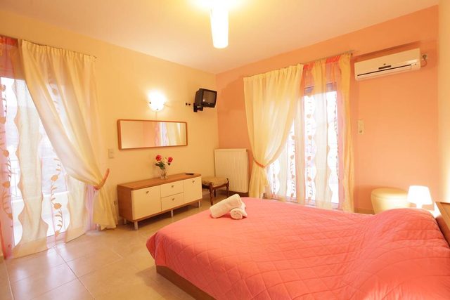 Bussiness Maisonette Getaway, 5 min from the beach