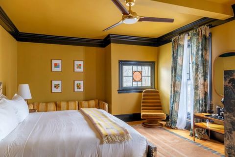 The Murano - Ash Street Inn — Manchester, NH