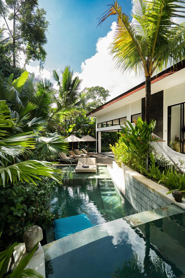 Villa Mathis: 4BR w/Infinity Pool & Outdoor Bath