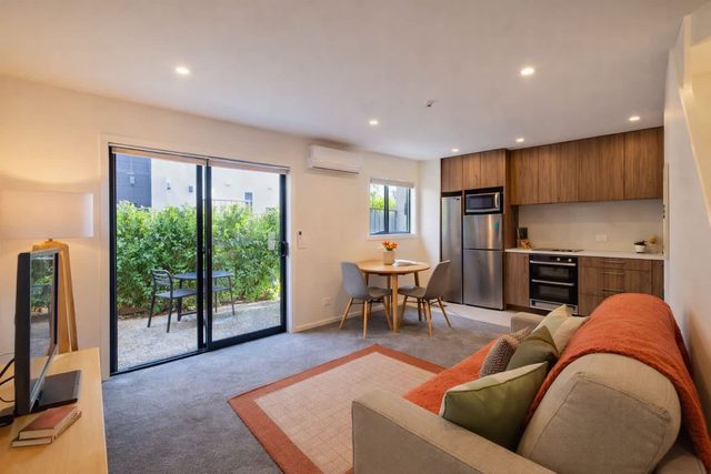 Bright Christchurch CBD | 1BR + Private Patio