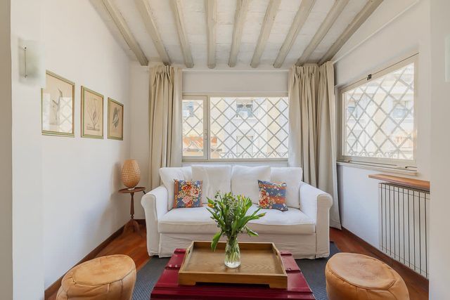 Barberini Charming Attic by RomeLoft