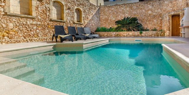 Il-Kampnar: Gozo Farmhouse with Private Pool