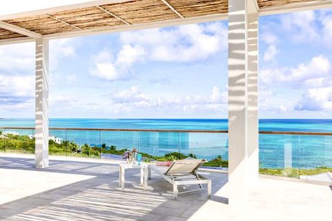 Villa Skyline · Award-Winning · Luxury · Concierge — Providenciales