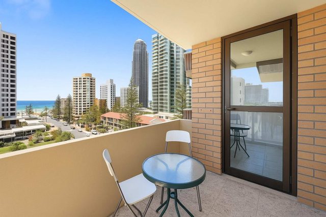 Beachside 1BR Retreat | Ocean Views, Wi-Fi & Pool