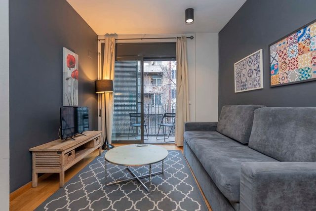 2BD with balcony in the heart of Eixample