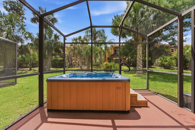 2752 Mickey & Mario Rooms! Private Heated Jacuzzi — Kissimmee, FL