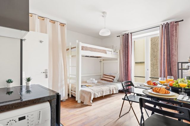 Bright Studio near Eiffel Tower & Invalides