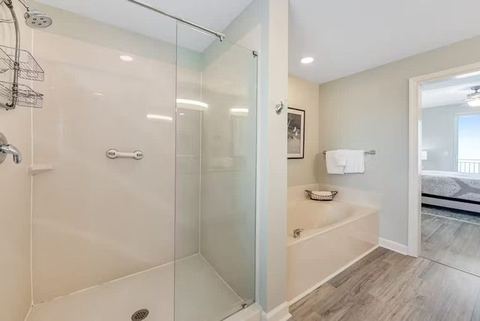 Two Bedroom Condo in Splash Beach Resort — Panama City Beach, FL