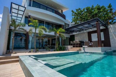 Villa Magdalena - 7BR - Oceanfront w/ Heated Pool — Cancún, Quintana Roo