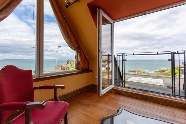 Castle View - Donnini Apartments — Dunure, Scotland