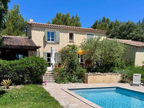 Provençal Villa "La Chaleureuse" with Private Pool & Luberon Views