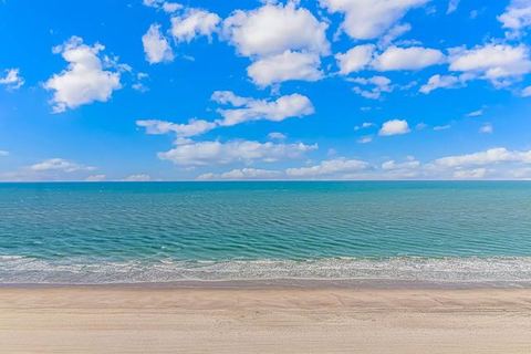 Two Bedroom Condo in Ocean Enclave — Myrtle Beach, SC