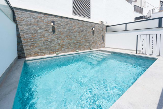 Villa Zurbaran - 3 bed villa with private pool in Nerja centre — Nerja, Andalusia