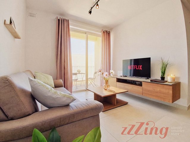 Modern 3BR Flat · Balcony · St Paul's Bay
