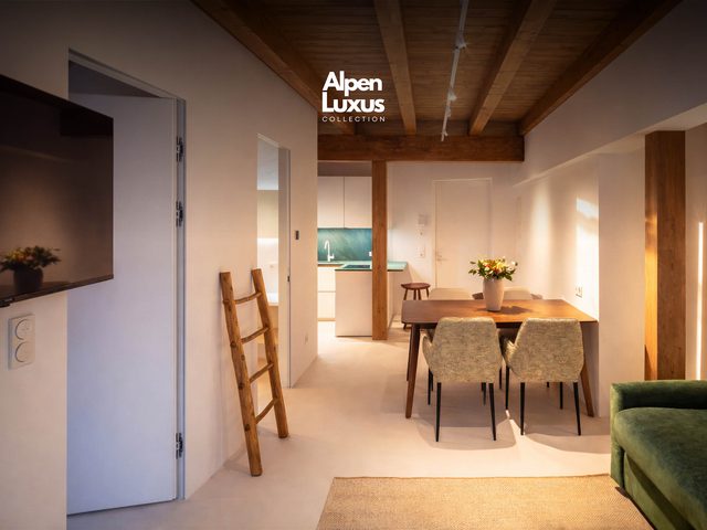 PENTHOUSE N'3 – Balcony, Sauna & Whirlpool Access