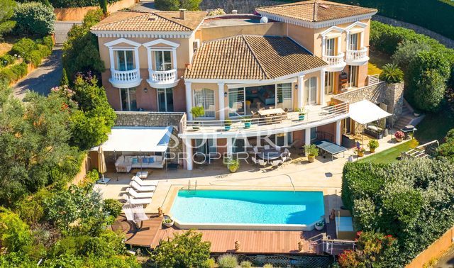 Modern villa in Théoule - 13 guests — Théoule-sur-Mer, Provence-Alpes-Côte d'Azur