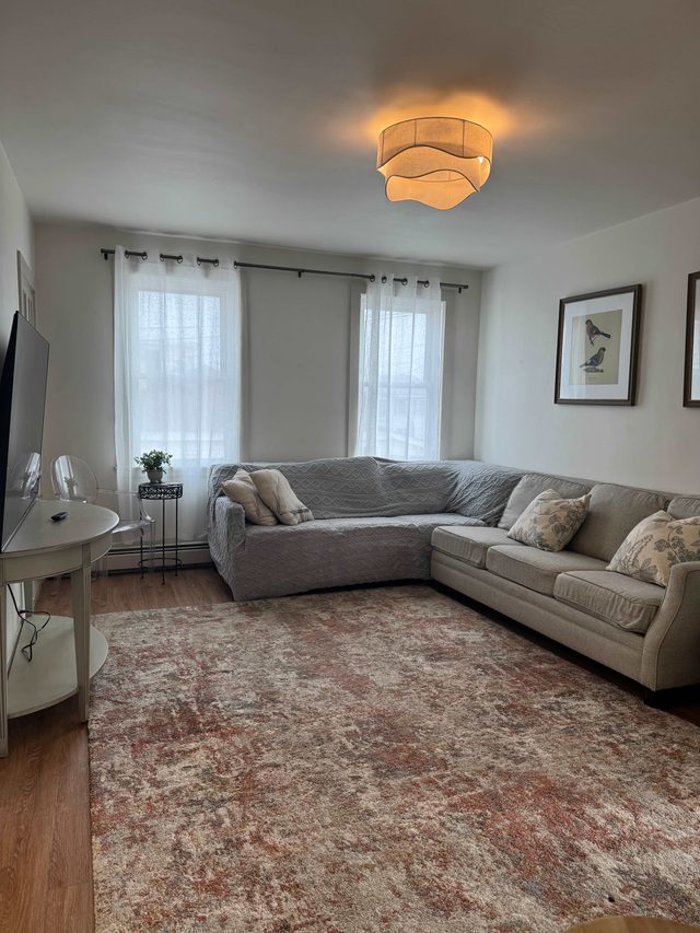 Stylish Beach Apartment | Beach Access | Sleeps 6 — Salisbury, MA