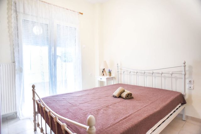 Spacious 2 Bd Seafront Escape in Volos w Patio — Nees Pagases, Thessaly