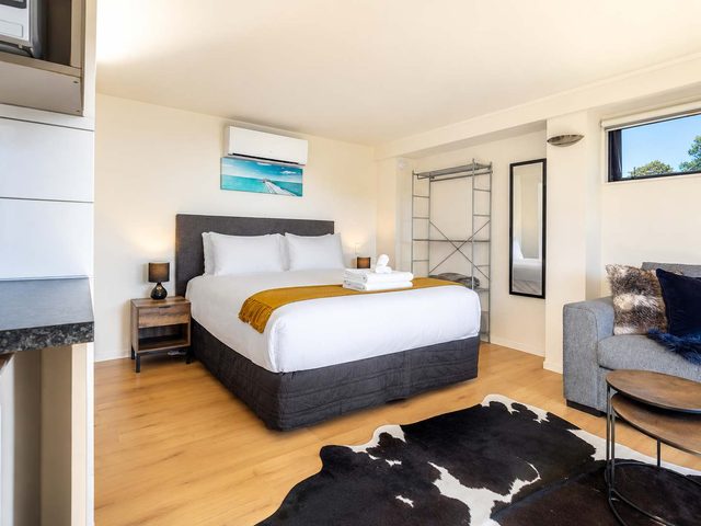 Aqua Sands - Studio 2 - Opposite Little Oneroa