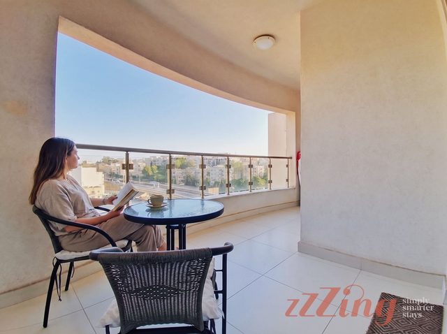 Viewpoint - Spacious 3BR Apartment in St Julians