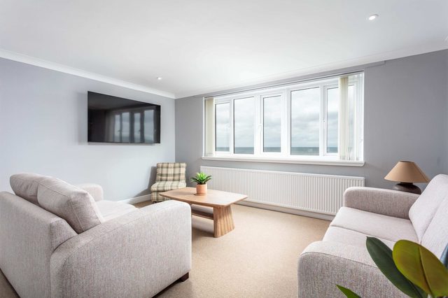 Westshore Retreat - Donnini Apartments — Prestwick, Scotland