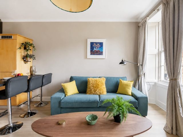 BnBNova - 2BR - West End Castle