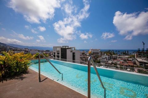 Casa Lluvia Retreat • Rooftop Infinity Pool
