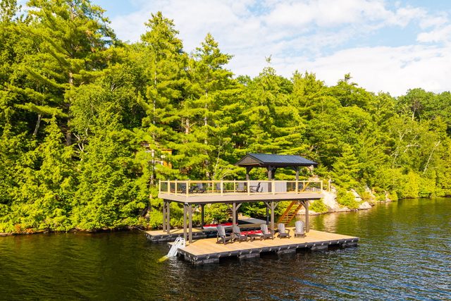 Lake It Easy | On Portage Lake
