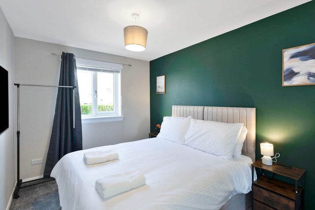 Family & Contractor Stay - Parking - Nr Edinburgh