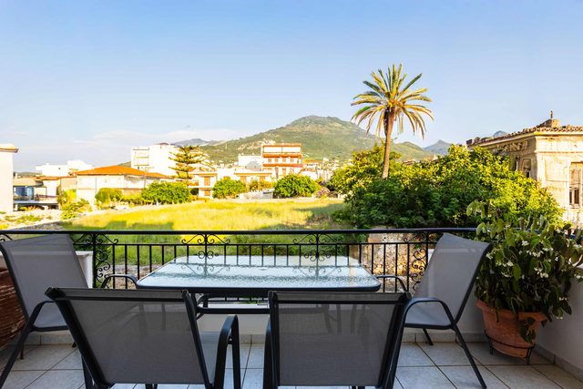 Kyparissia Modern Home, Serene Views - Calm Vibes