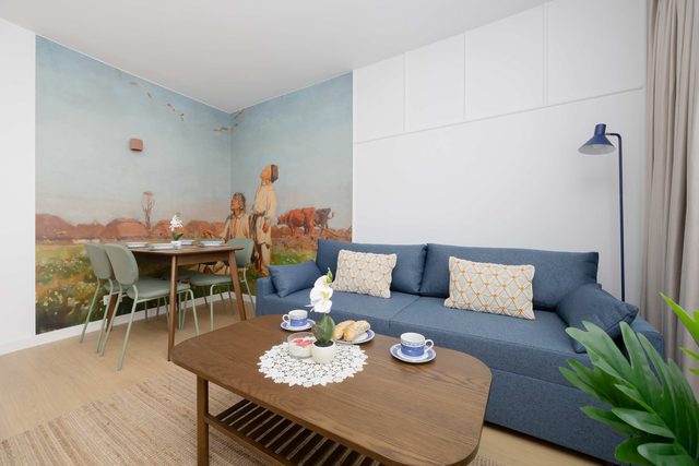 Stylish Apartment with Loggia | 2 Bedrooms | Workspace