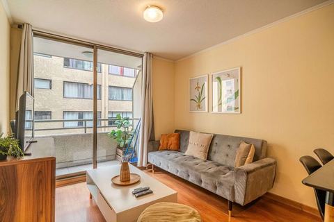 HOM 1-bed for 3 with washer · Metro U. Católica