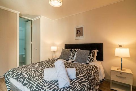 HOM 1-bed, pool and terrace · Metro Santa Isabel