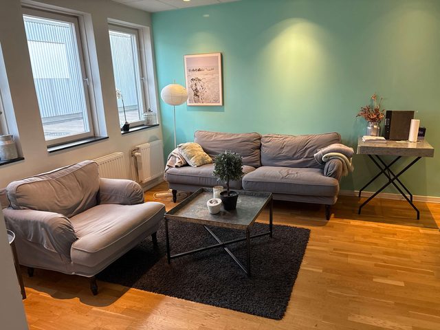 Modern 3-Bedroom Apartment with Patio