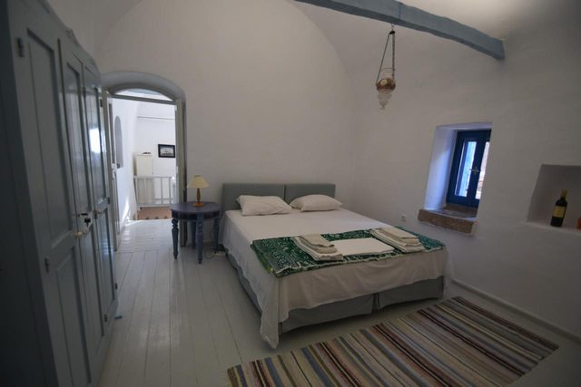 Avgonima Sunset Medvial Suite — Chios, North Aegean