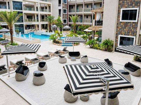 5-Min Drive to Eagle Beach|Large Patio|Pool&Jacuzzi — Noord