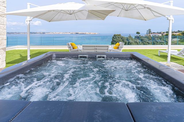 Dione Villa Collection