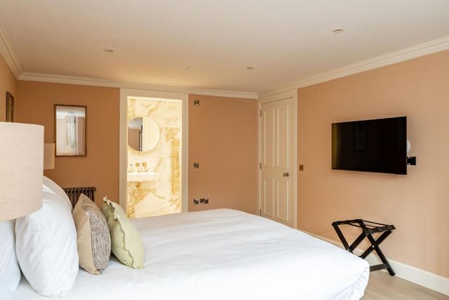Pentland Suite - 1 bedroom accessible apartment at Hill Street