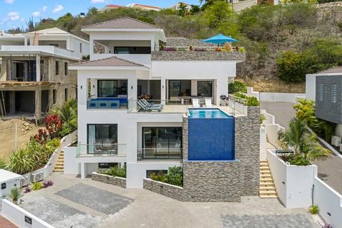 Cliffside-7BR-2 private pools with Gym and Seaview — Sint Michiel