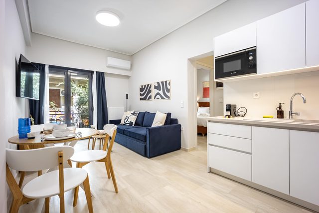 FiftySeven Athens - Pedestrian St Balcony | 001 — Athina, Attica