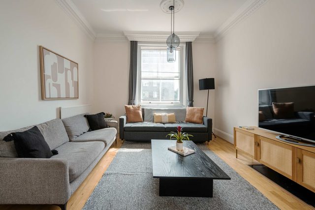 South Kensington 2-Bed - Lift - Sleeps 6