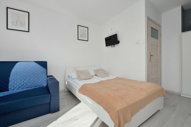 Cozy Apartment with Bedroom | Smart TV and Washing Machine