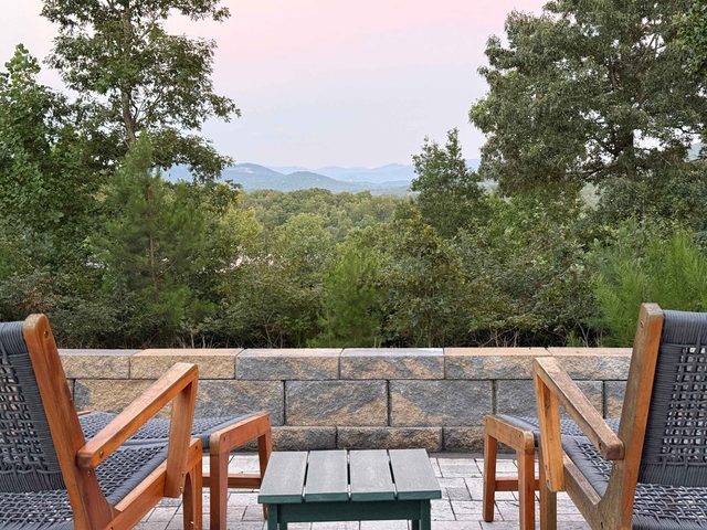 Modern Blue View | Scenic Escape + Hot Tub/Sauna Access