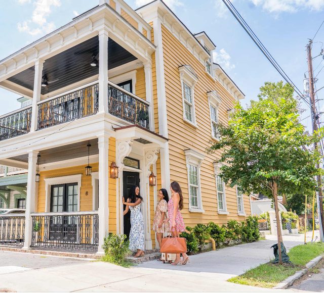 Spacious 4bd House, New Bathrooms, Near King St.