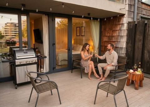 HOM 1-bed facing the lake · Heated pool · Parking