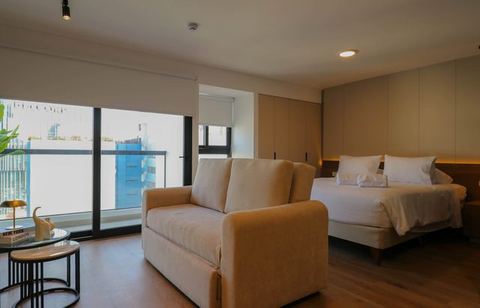 Geko | Modern Loft w/ Balcony near Olivar Park